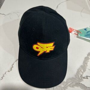 Off-white baseball hat